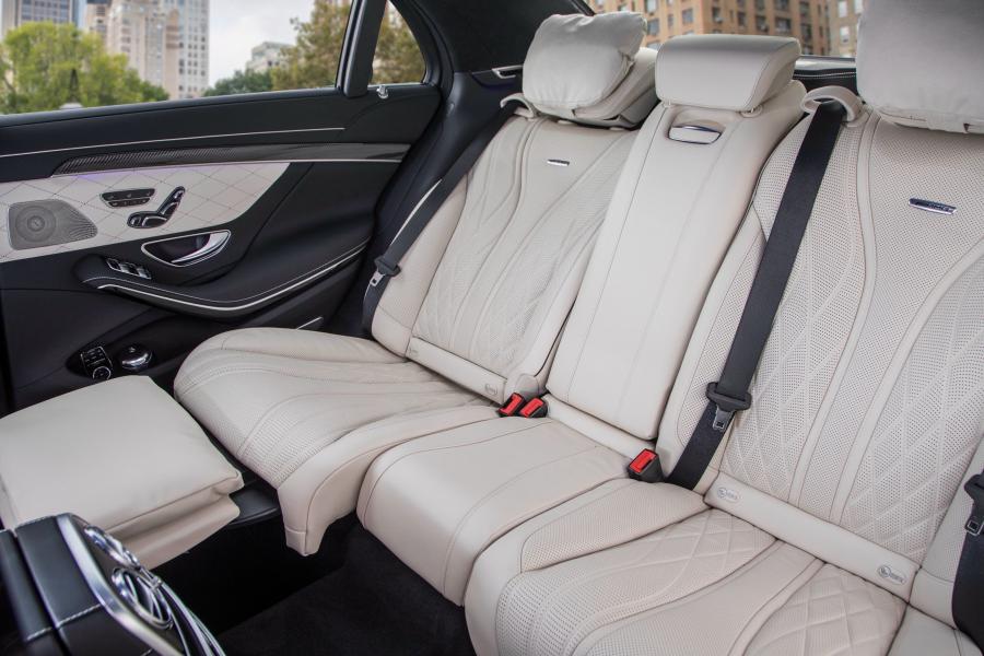 Интерьер Mercedes-AMG S63 4Matic+ Lang (V222) 2017 года  (NA) (фото 7 из 31)